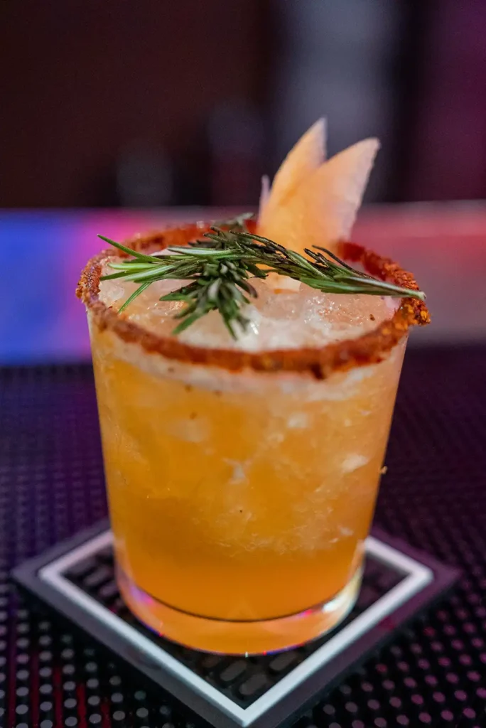 Siete de Copas Mixología Tropical Temptation